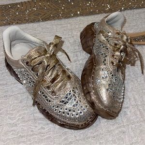 GOLD SPARKLE SNEAKERS ✨